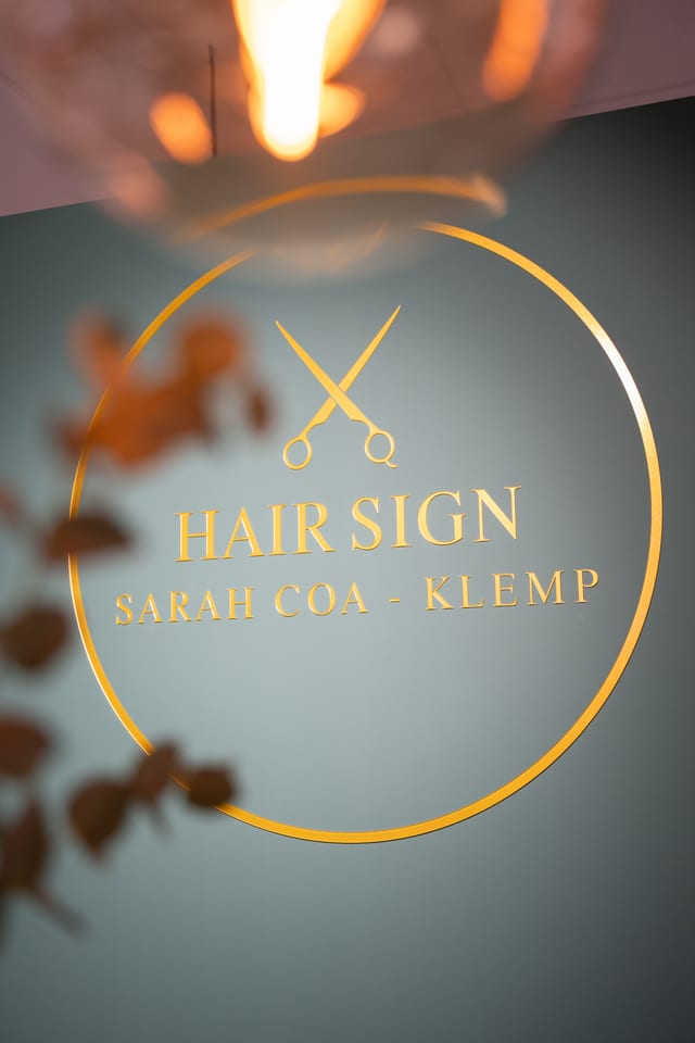 Hair Sign Logo im Salon